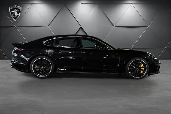 Porsche Panamera Turbo S 2018 photo 4
