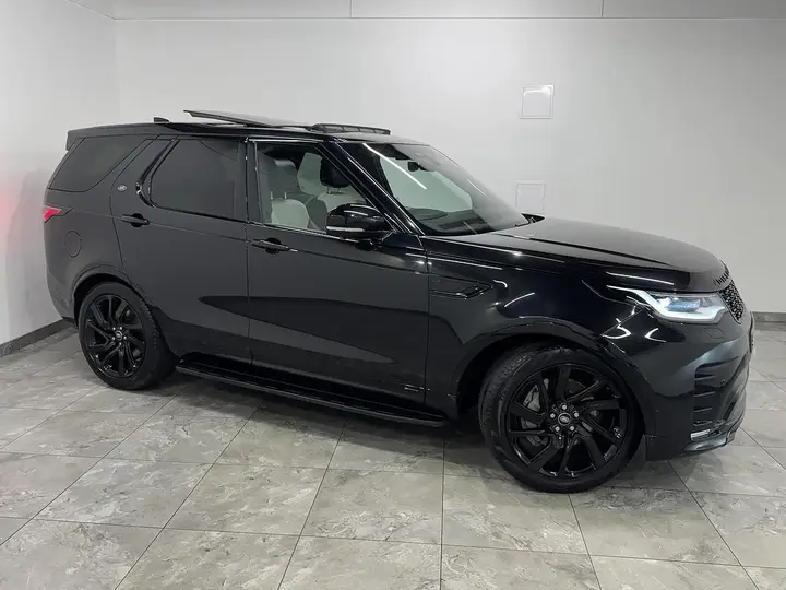 Land Rover Discovery 2021 photo 2
