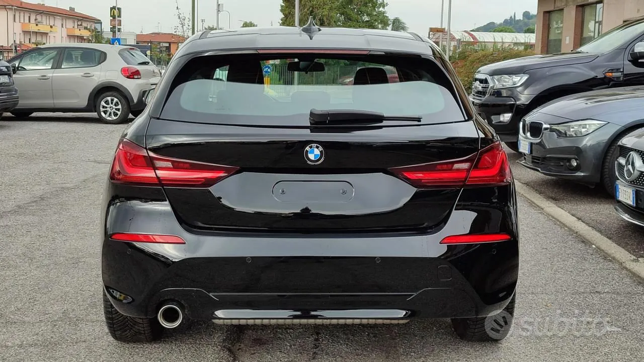 BMW 118 I 2024 photo 4