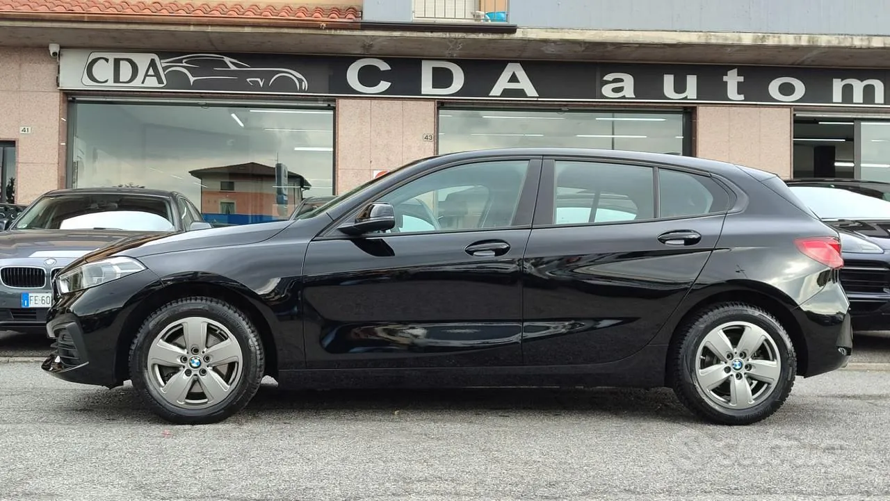BMW 118 I 2024 photo 3