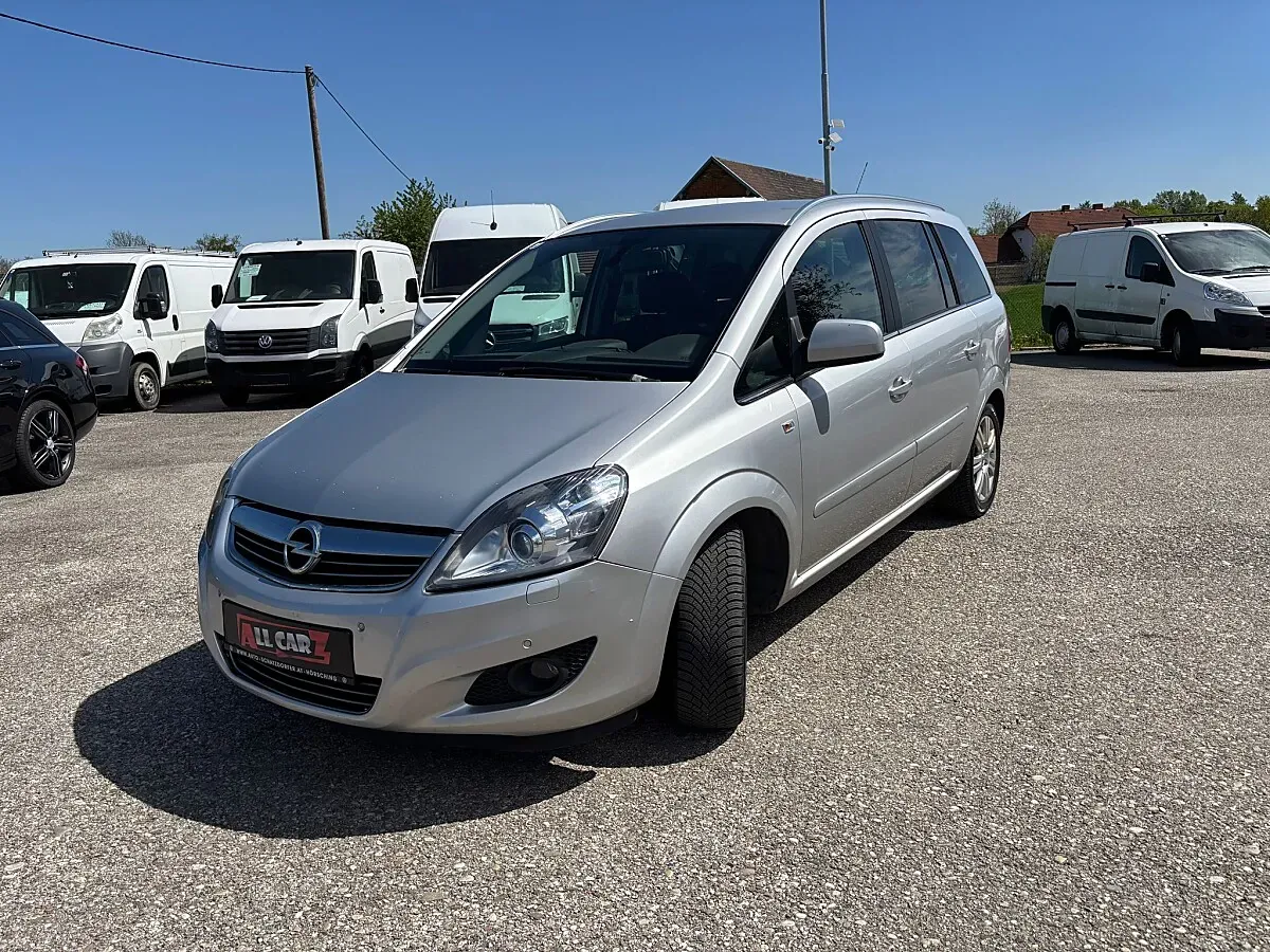 Opel Zafira 2013 photo 2
