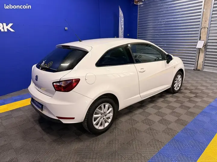 Seat Ibiza 2012 photo 4