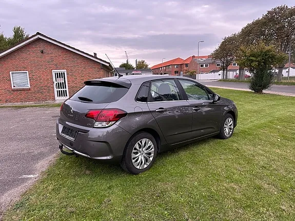 Citroen C4 2016 photo 4
