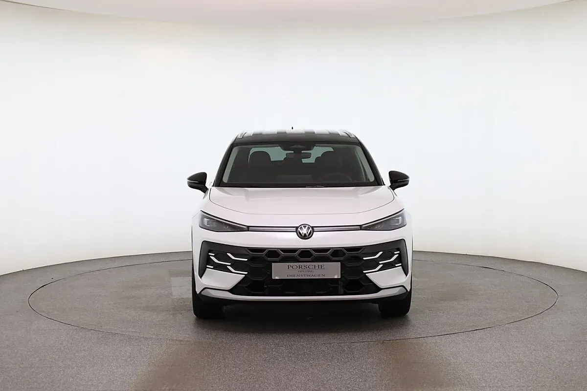Volkswagen T-Roc 2026 photo 2