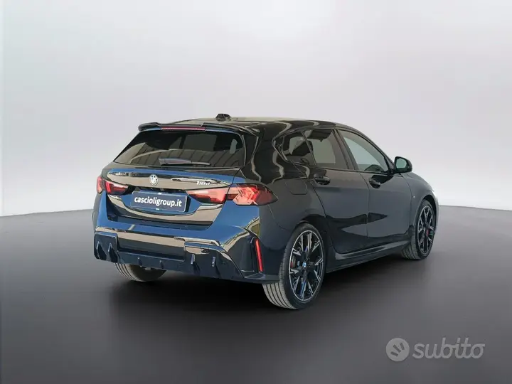 BMW 1 Series 2025 photo 4