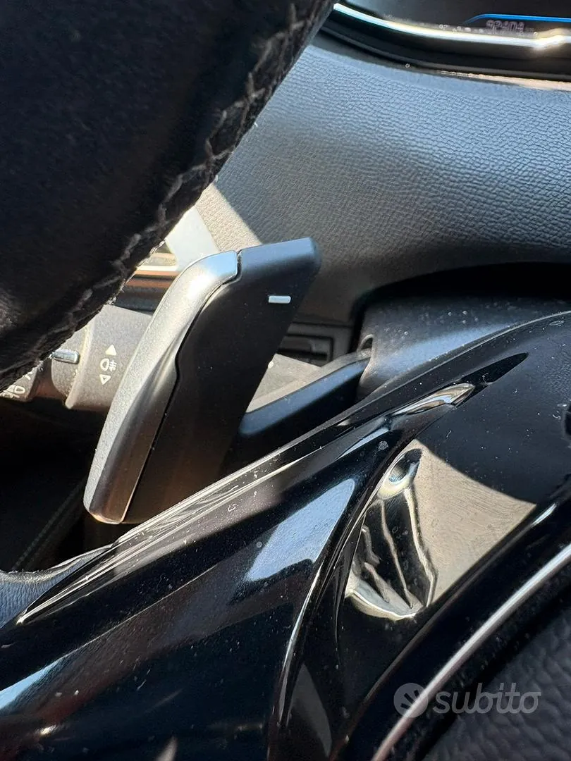 Peugeot 5008 2023 photo 3