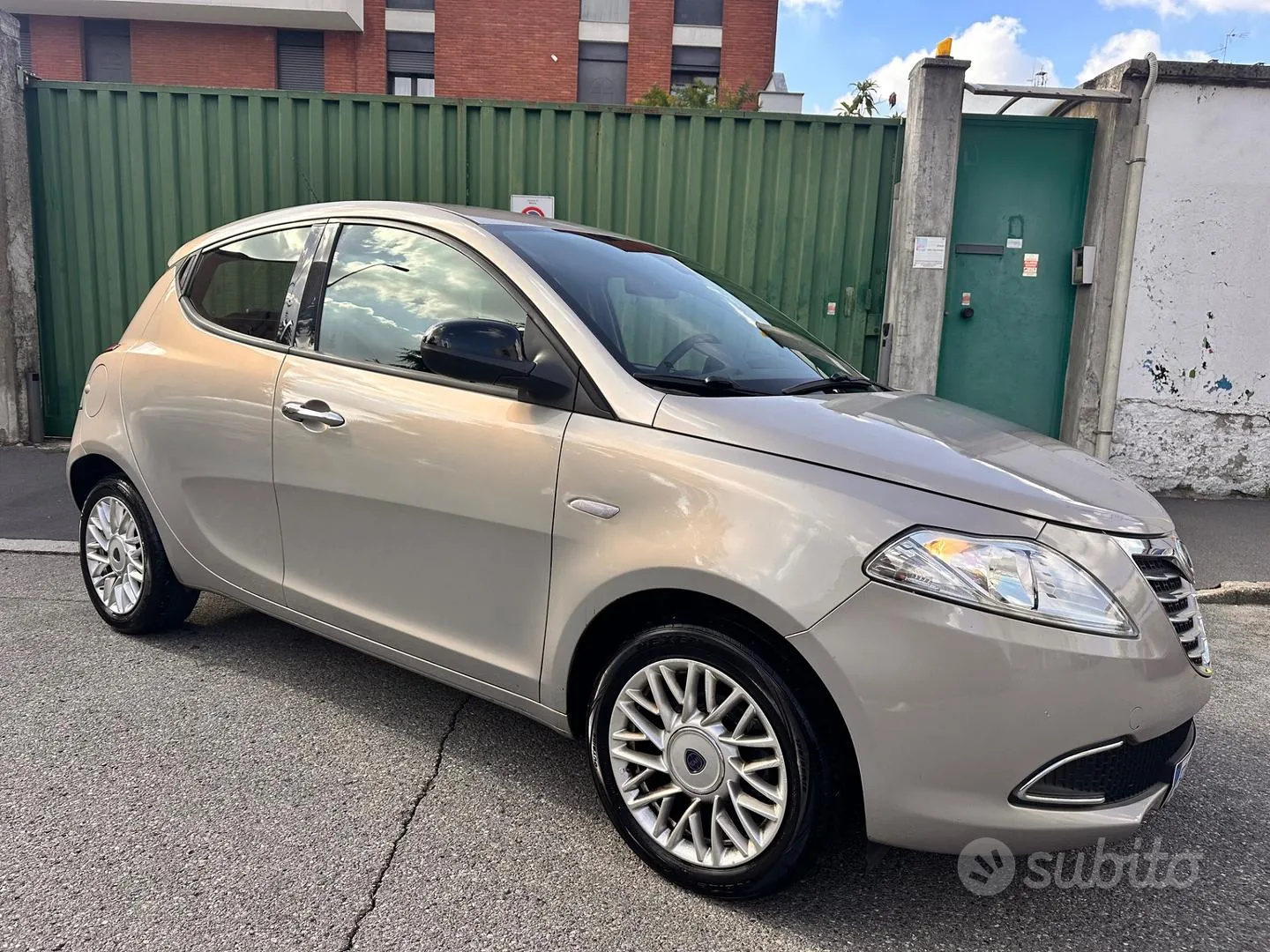 Lancia Ypsilon 2013 photo 3