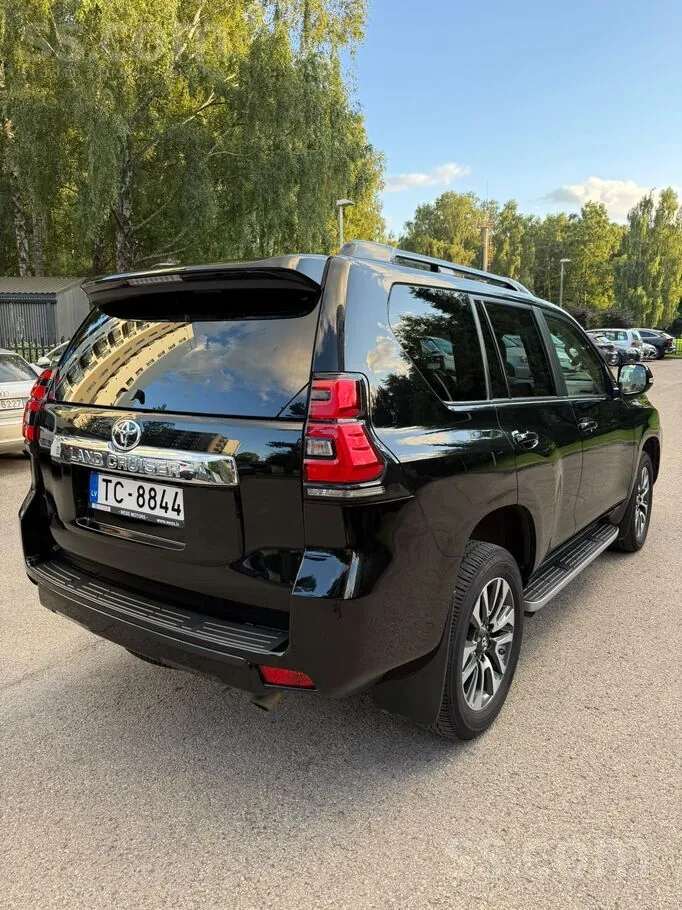 Toyota Land Cruiser 2022 photo 4