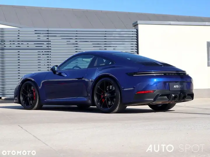 Porsche 911 Carrera 2025 photo 5