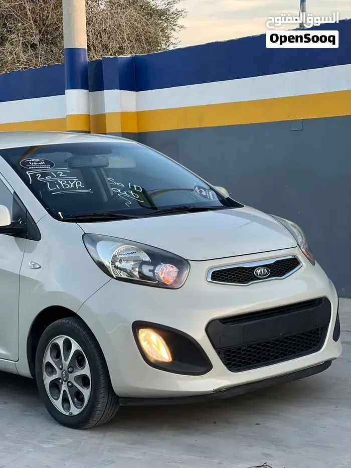Kia Picanto 2012 photo 2