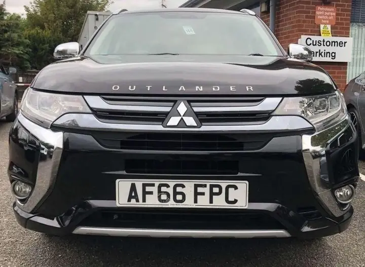 Mitsubishi Outlander 2016 photo 2