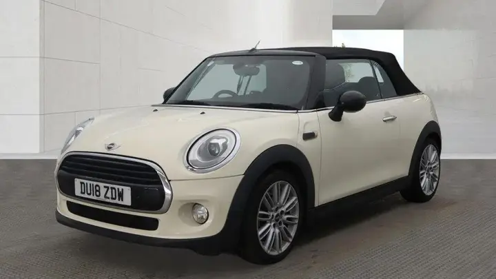 Mini Convertible 2018 photo 4