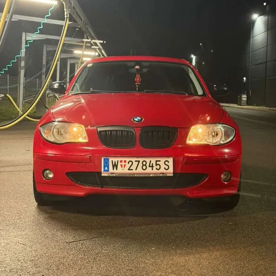 BMW 1 Series 2006 photo 2