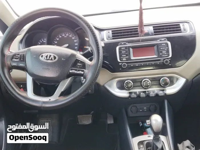 Kia Rio 2017 photo 2