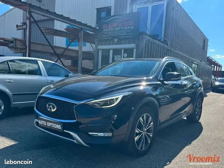 Infiniti Qx30