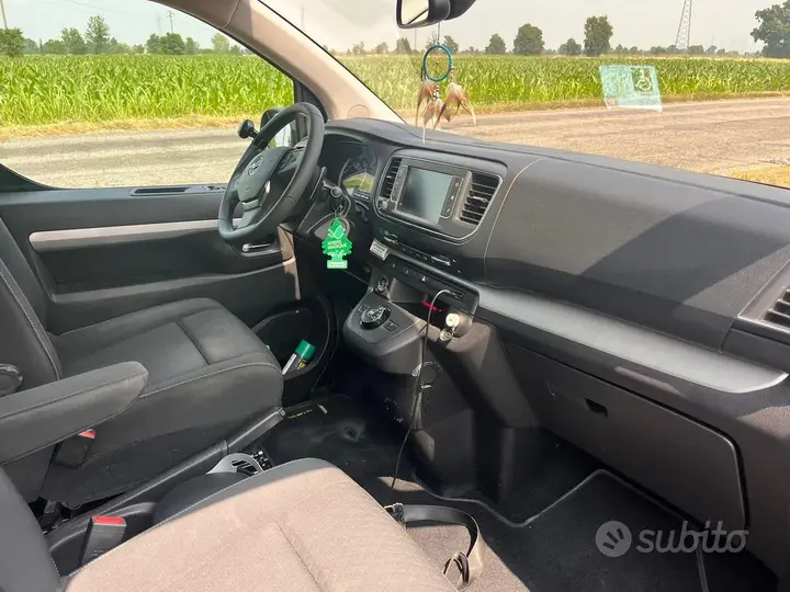 Opel Zafira Life 2021 photo 4