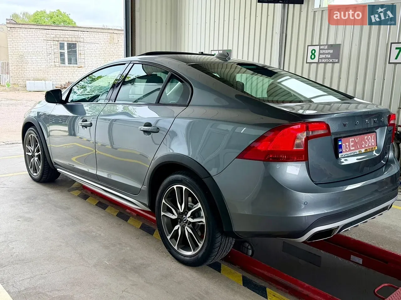 Volvo S60 Cross Country 2016 photo 5