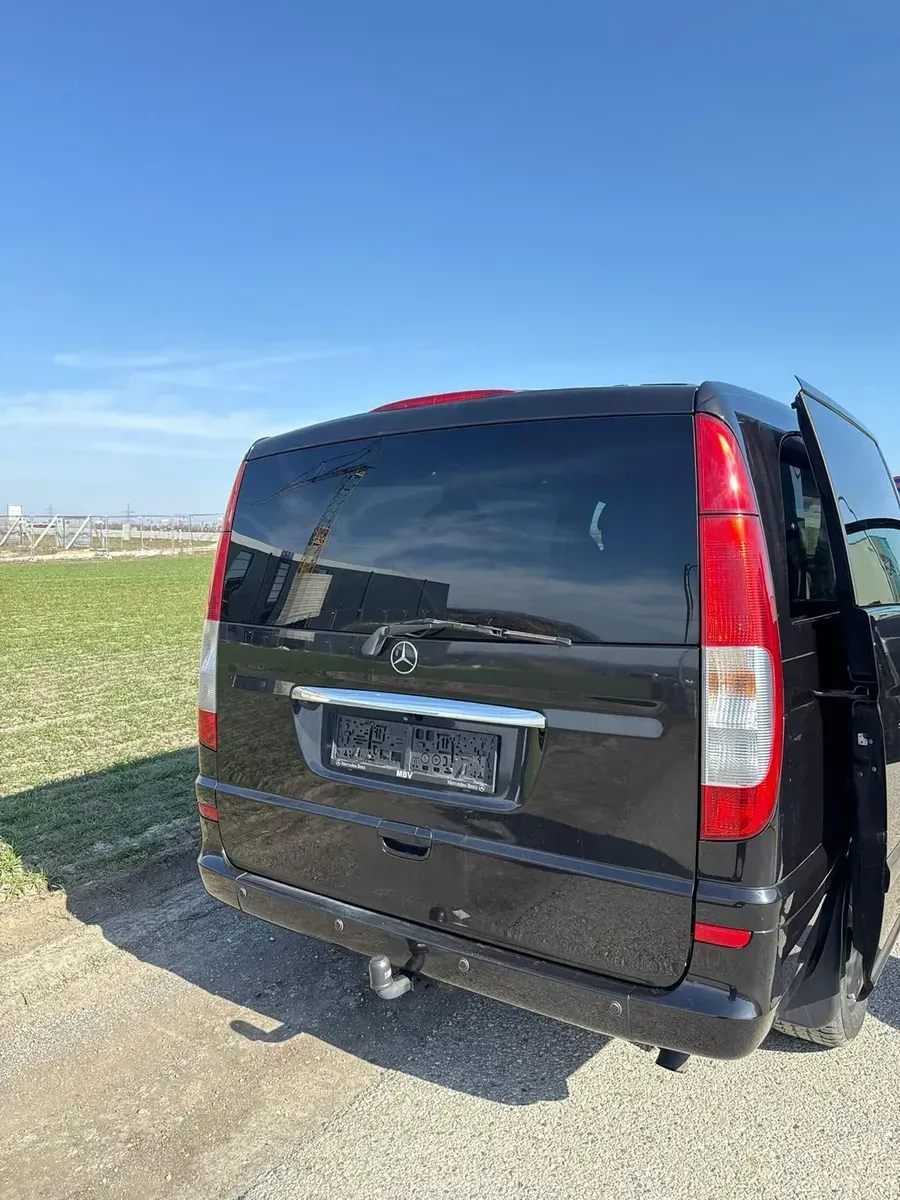Mercedes-Benz Viano 2008 photo 2