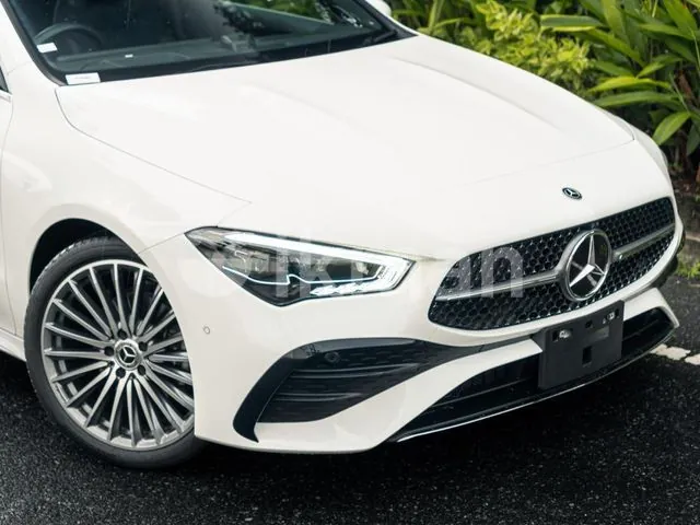 Mercedes-Benz Cla 180 2024 photo 4