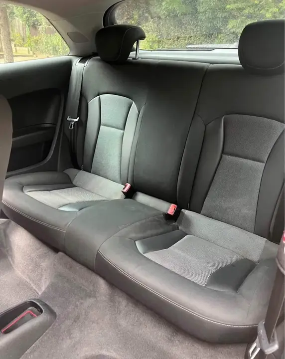 Audi A1 2010 photo 5
