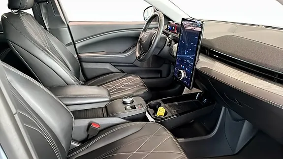 Ford Mustang Mach-E 2023 photo 3