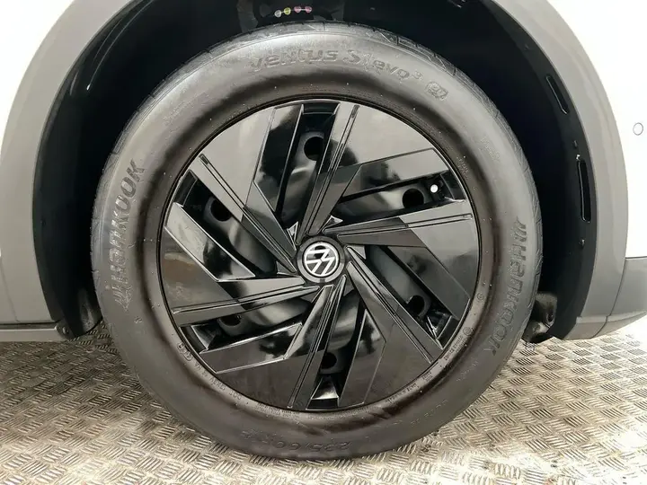 Volkswagen Id.4 2023 photo 5