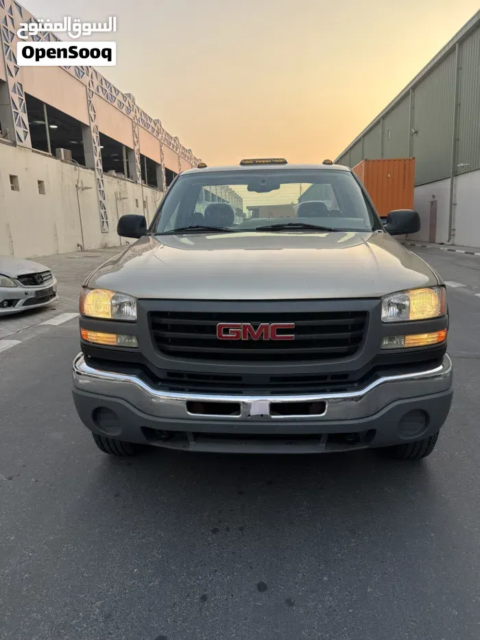 GMC Sierra 2003 photo 2