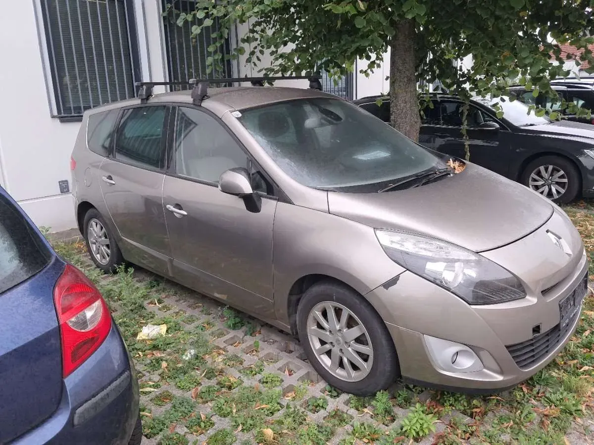 Renault Grand Scénic 2009 photo 2