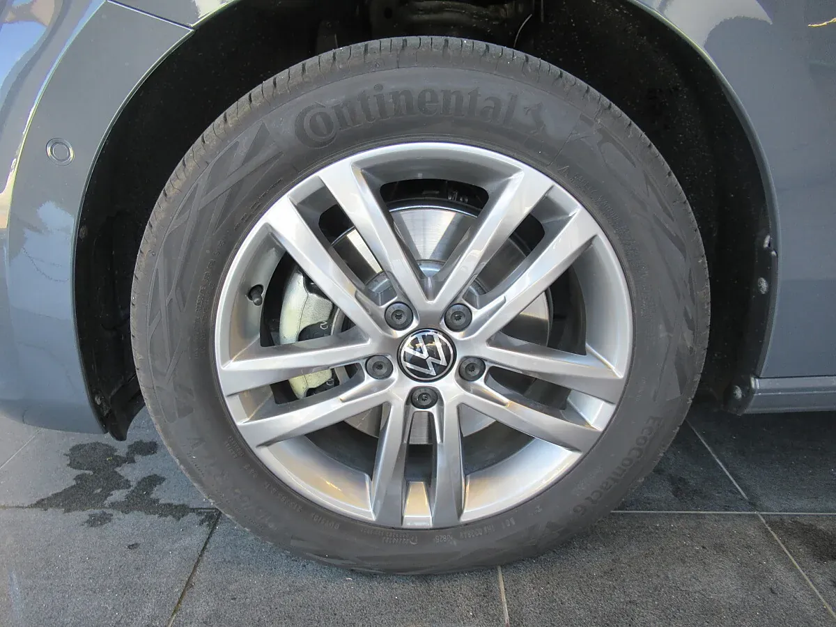 Volkswagen Touran 2026 photo 3