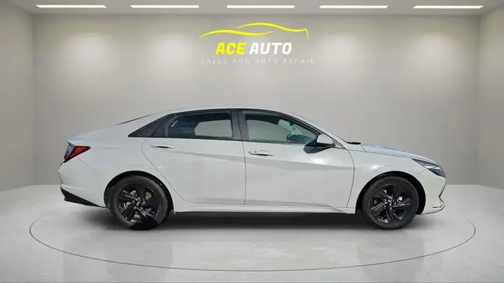 Hyundai Elantra 2021 photo 5
