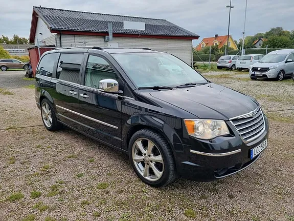 Chrysler Grand Voyager 2010 photo 2