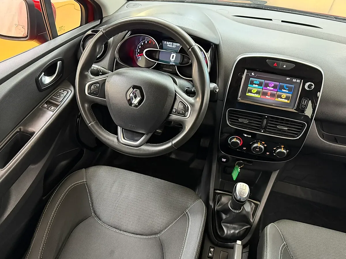 Renault Clio 2018 photo 2