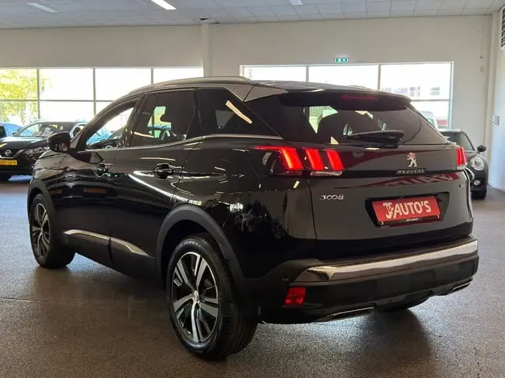 Peugeot 3008 2018 photo 3