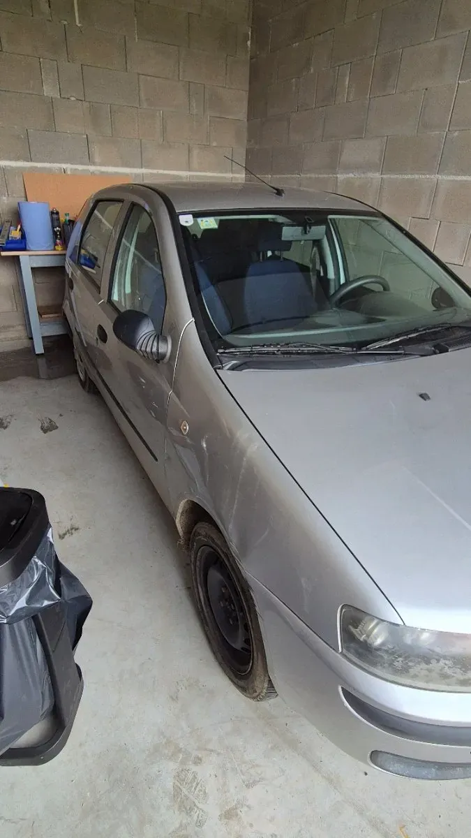 Fiat Punto 2003 photo 2