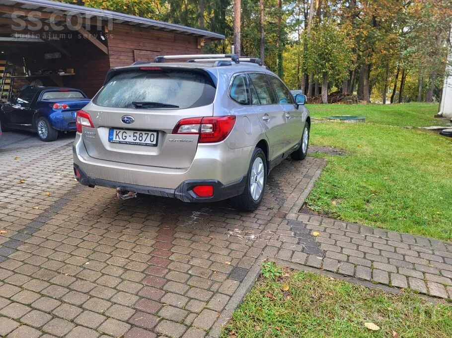 Subaru Outback 2016 photo 2