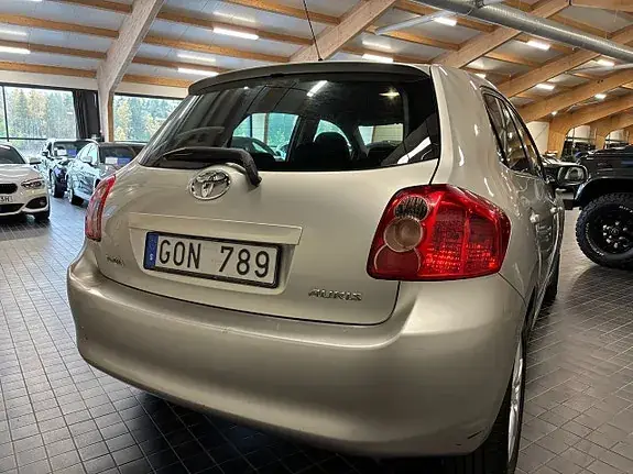 Toyota Auris 2008 photo 3