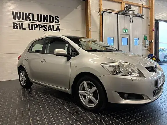 Toyota Auris 2008 photo 2
