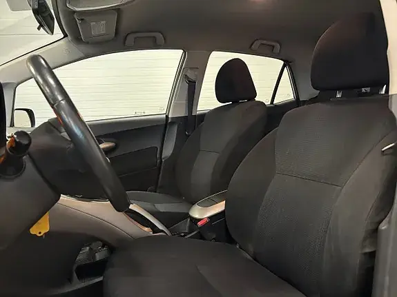 Toyota Auris 2008 photo 5