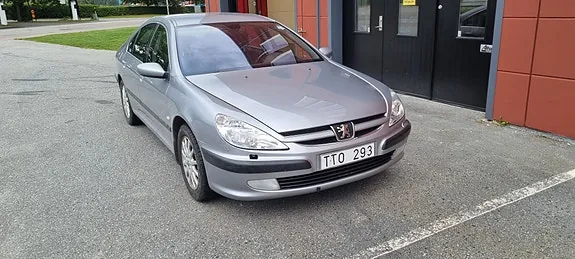 Peugeot 607