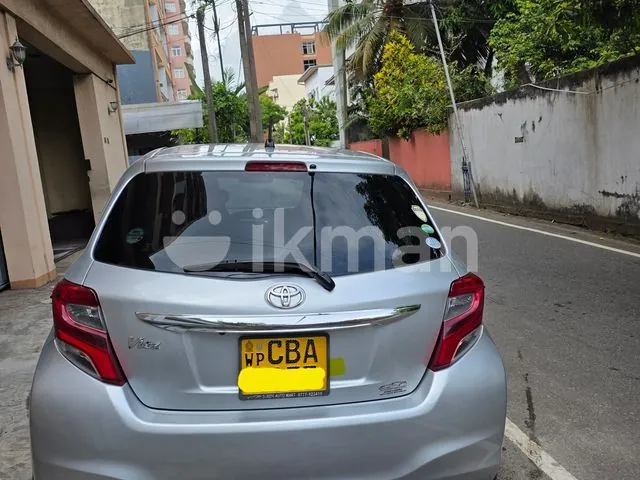 Toyota Vitz 2015 photo 3