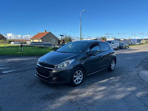 Peugeot 208 2016 photo 3