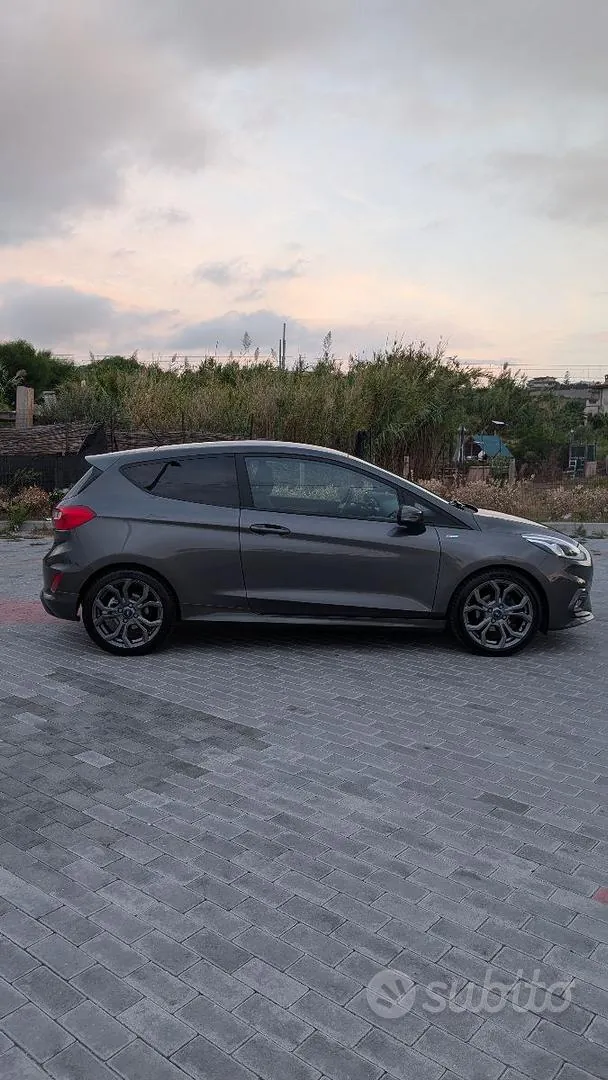Ford Fiesta 2018 photo 3