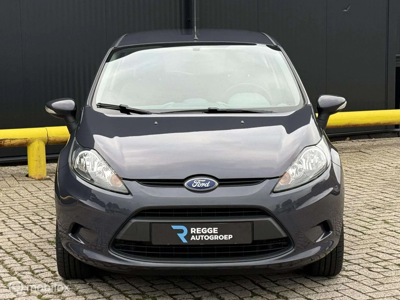 Ford Fiesta 2010 photo 5