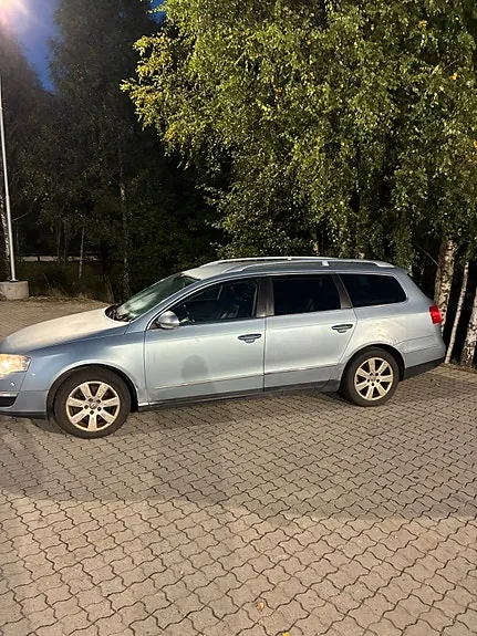 Volkswagen Passat 2009 photo 4