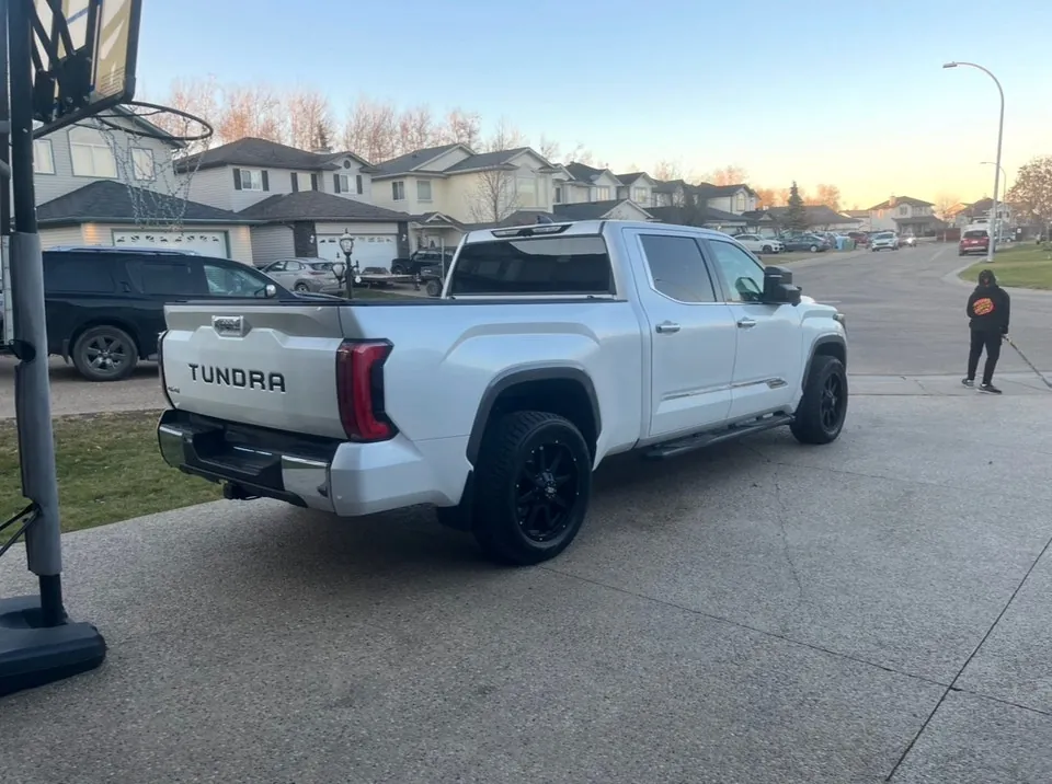 Toyota Tundra 2022 photo 2