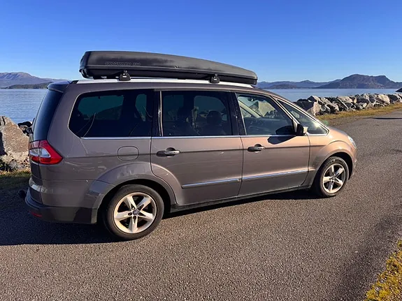 Ford Galaxy 2013 photo 5