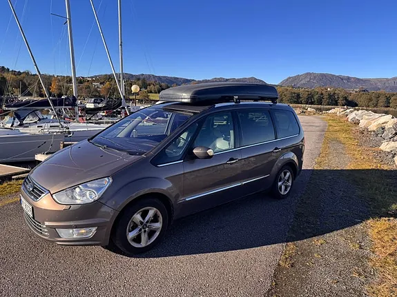 Ford Galaxy 2013 photo 3