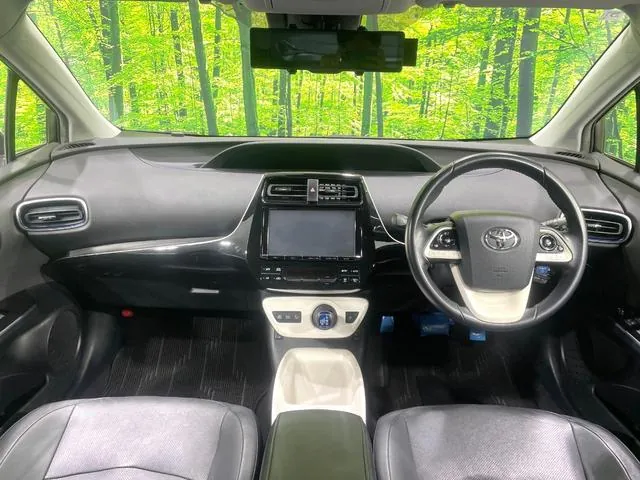 Toyota Prius 2016 photo 2