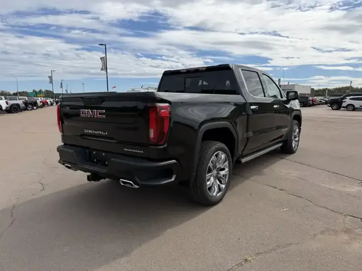 GMC Sierra 1500 2026 photo 3