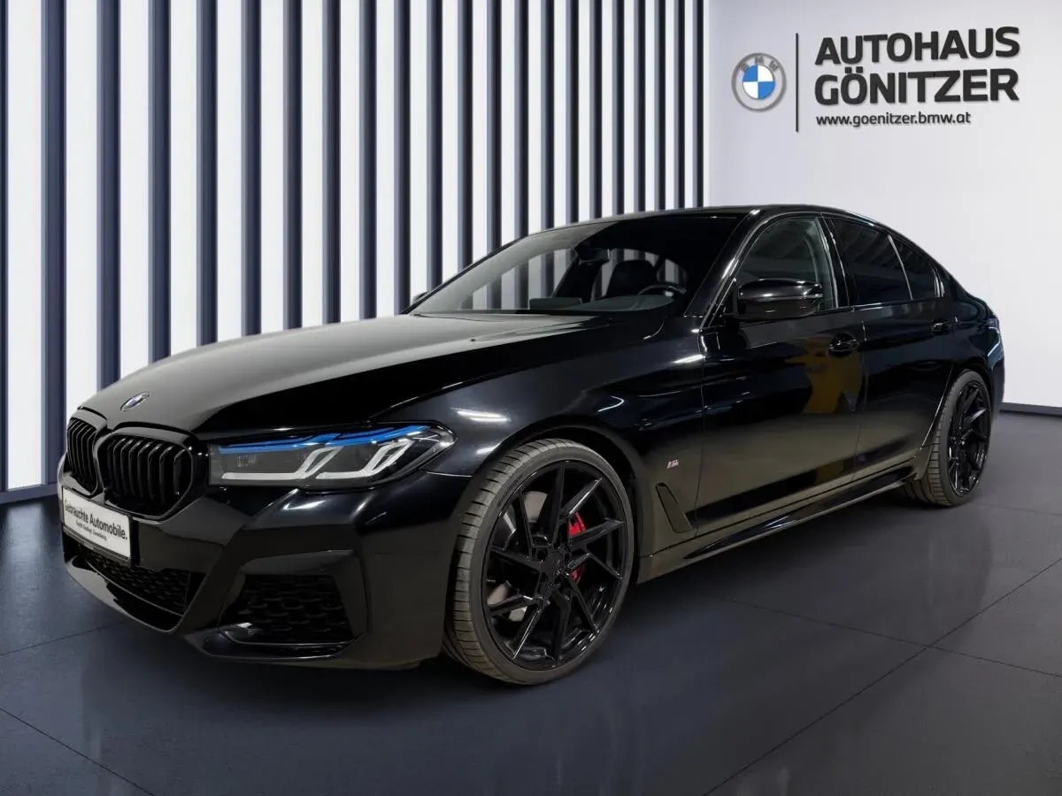 BMW 5 Series 2022 photo 2
